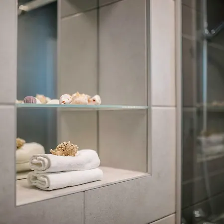 Mazuth Ii Gæstehus Banjol