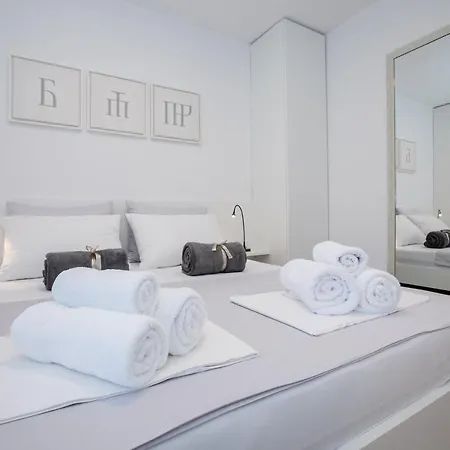Mazuth Ii Guest house Banjol