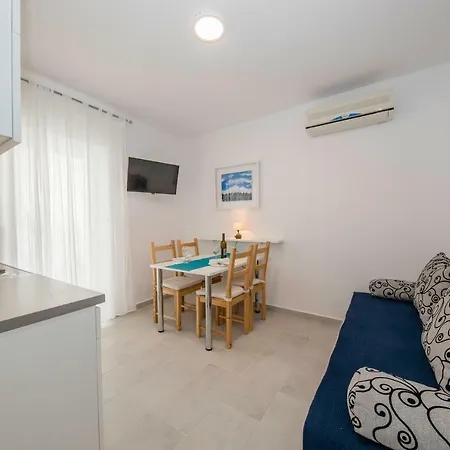 Mazuth Ii Guest house