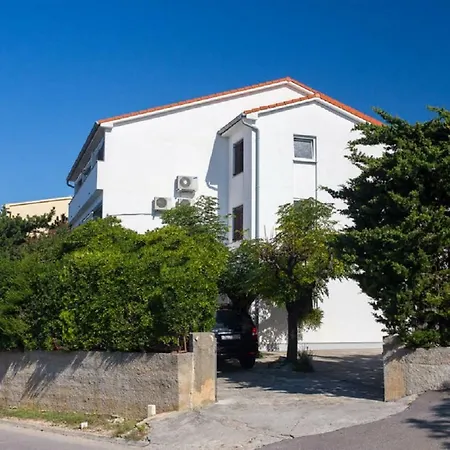 Guest house Mazuth Ii 4*
